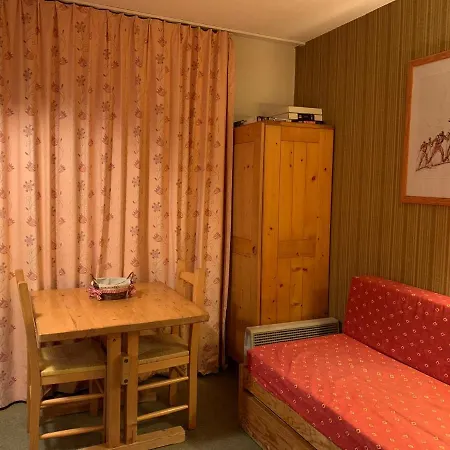 Apartament Skis Aux Pieds Valmorel